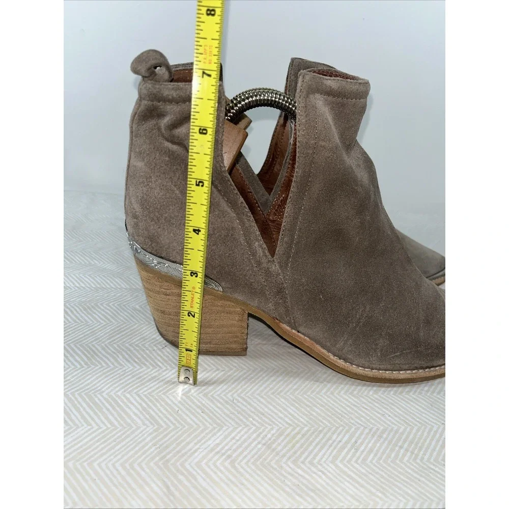 Jeffrey Campbell Women Cromwell Taupe Suede Leather Western Cut Out Bootie Sz 10